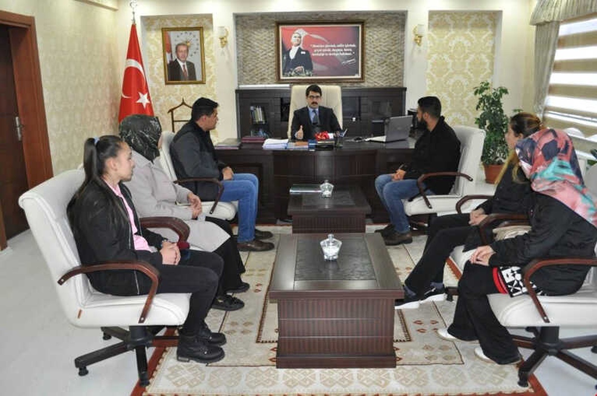 Öğrencilerinden Kaymakam Coşkun\'a Ziyaret