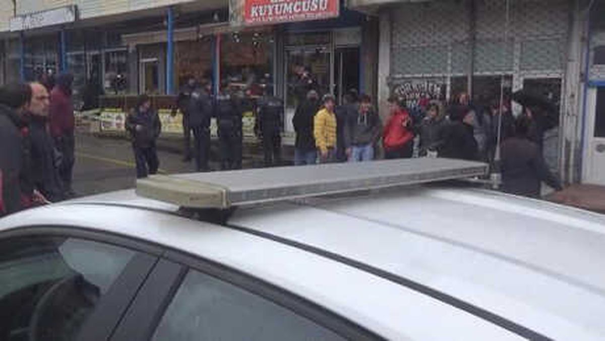 Pendik\'te Kuyumcuda Soygun Girişimi: 1 Yaralı (1)