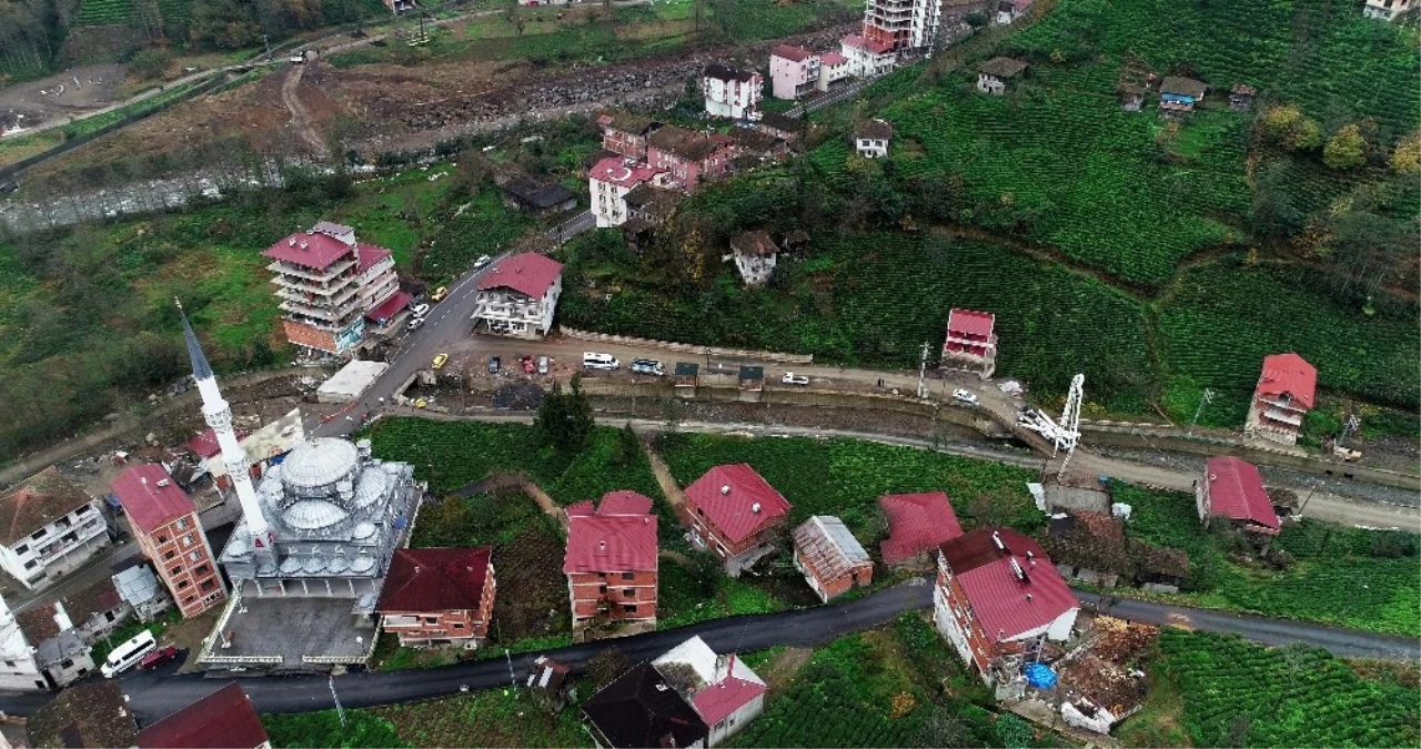 Rize\'de Dere Yatağında Olduğu İçin Yıkılan Binalar Yerini Yeşil Alana Bırakacak