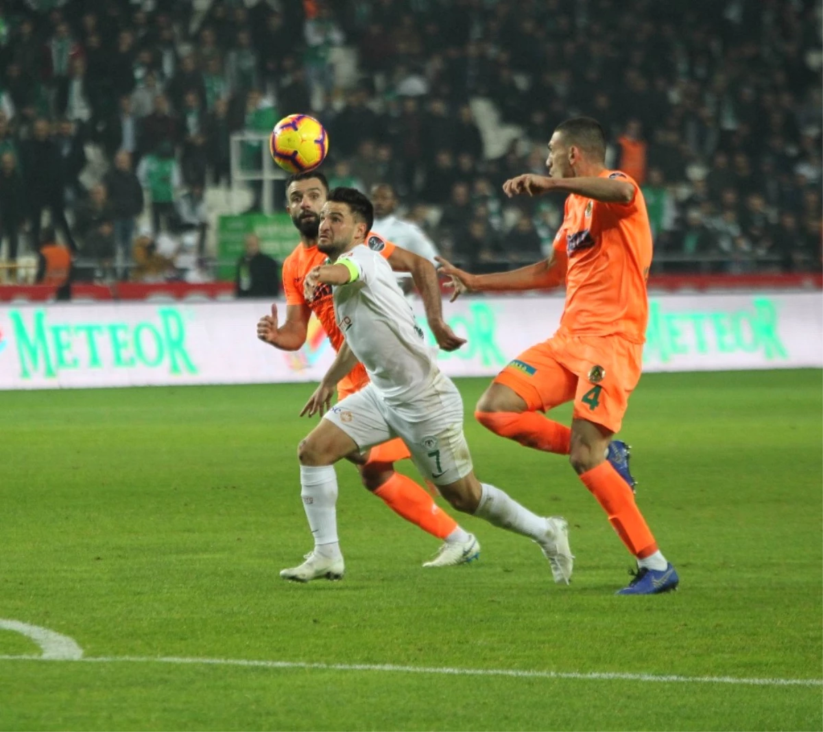 Spor Toto Süper Lig: Atiker Konyaspor: 0 - Aytemiz Alanyaspor: 0 (İlk Yarı)