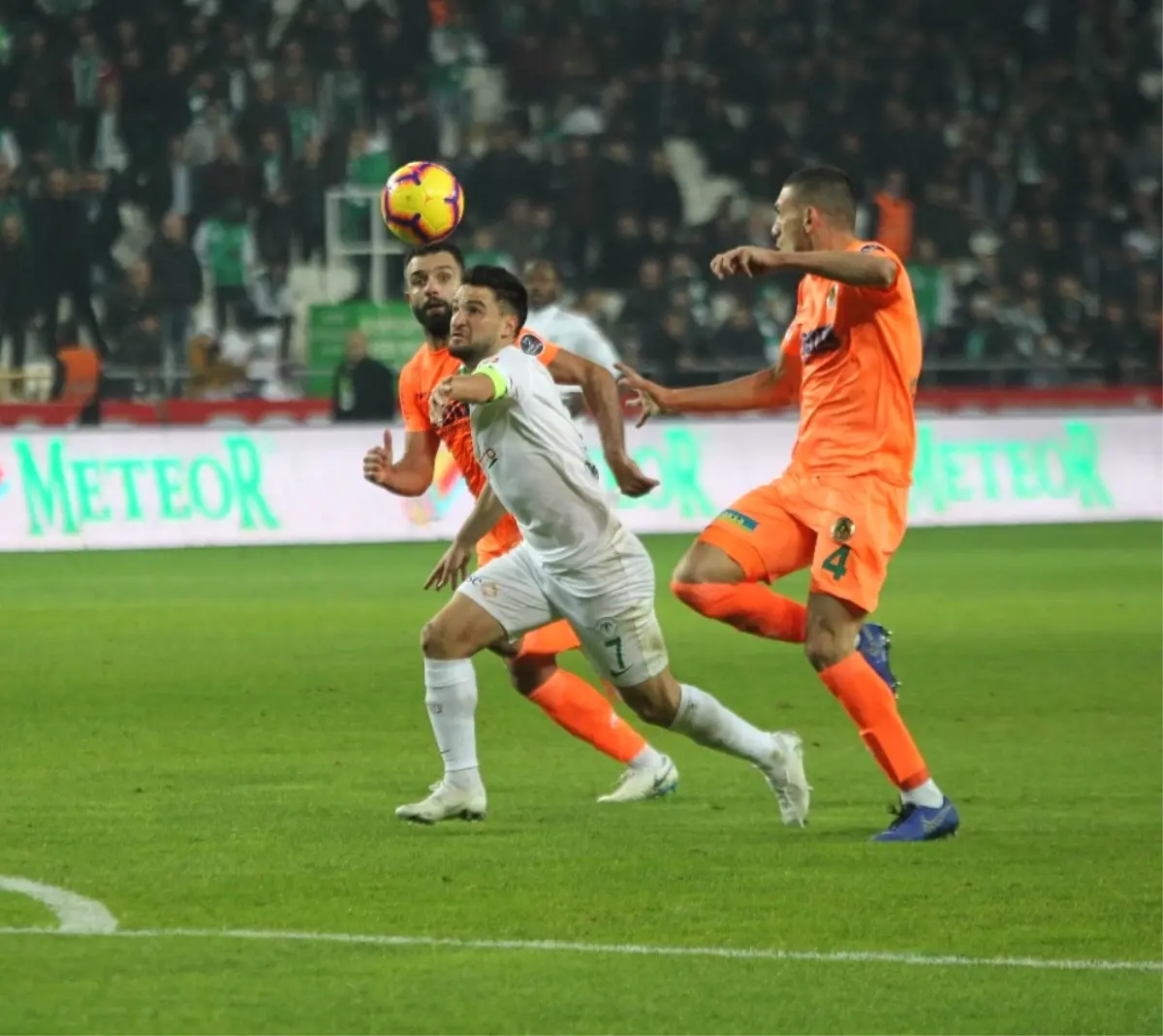 Spor Toto Süper Lig: Atiker Konyaspor: 0 - Aytemiz Alanyaspor: 0 (İlk Yarı)