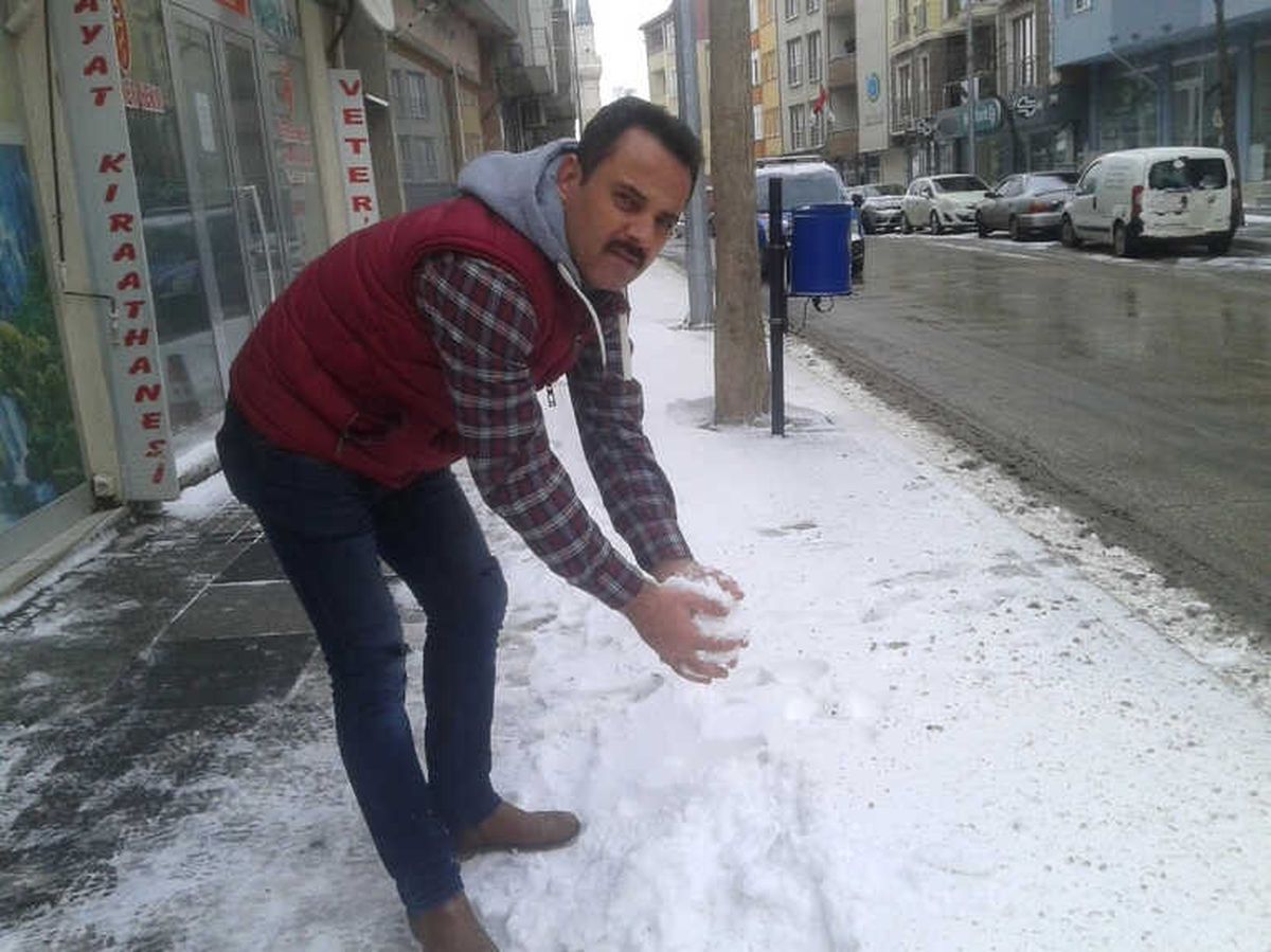 Tekirdağ\'da Kar Etkisini Sürdürüyor