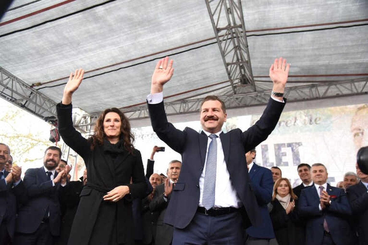 Yücel Yılmaz, Halka Hitap Etti