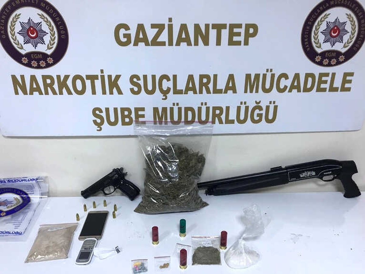 10 Adrese Eş Zamanlı Uyuşturucu Operasyonu: 7 Gözaltı