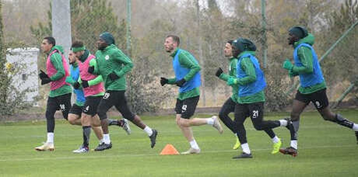 Atiker Konyaspor, Trabzonspor Maçının Hazırlıklarına Ara Vermeden Başladı