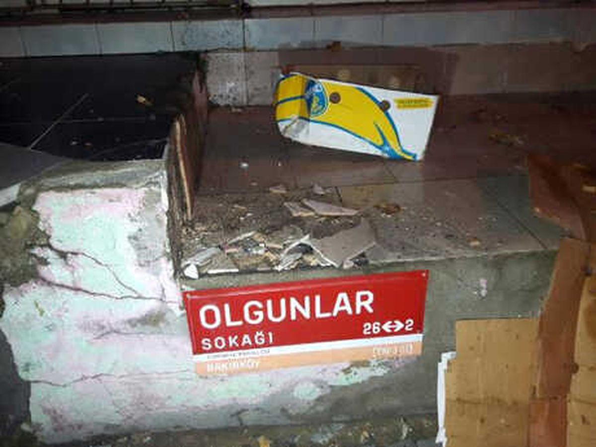 Bakırköy\'de Şüpheli Paket Alarmı