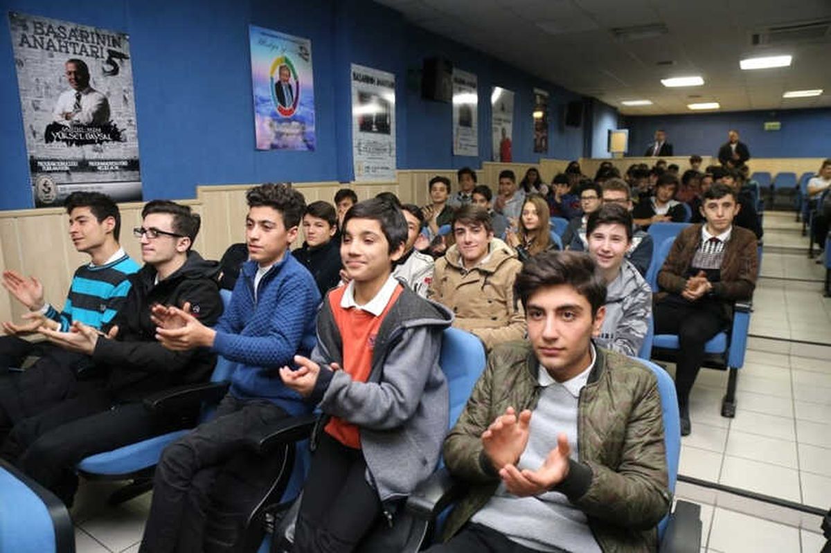 Başkan Aktaş Liselilerle Bir Araya Geldi