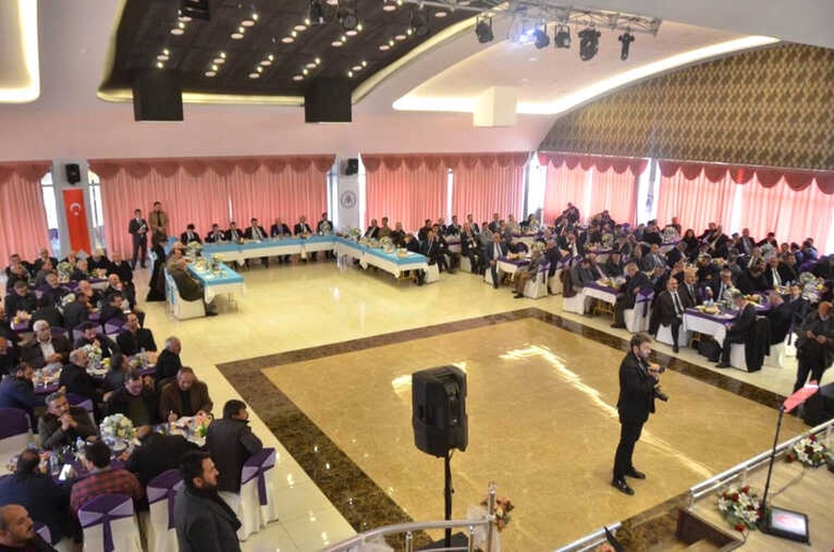 Erzincan\'da Ki Merkeze Bağlı Köy ve Mahalle Muhtarlarıyla Biraraya Gelindi
