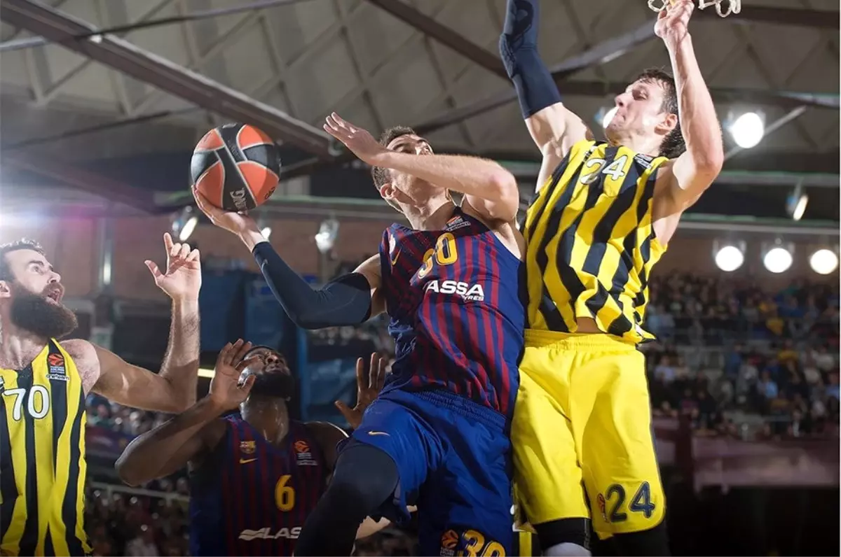 Fenerbahçe, Deplasmanda Barcelona\'yı Farklı Geçti: 84-65