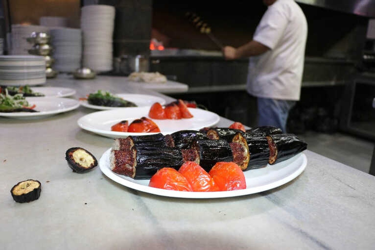 Gaziantep Her Mevsim Vazgeçilmez Lezzeti Patlıcan Kebabı