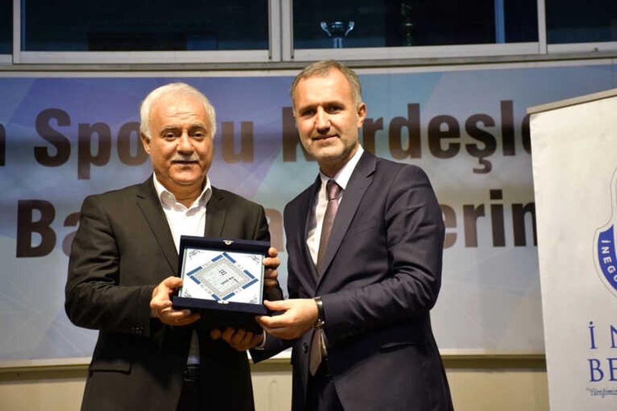 Hatipoğlu\'nun Katıldığı Mevlid-i Nebi Programına Yoğun İlgi