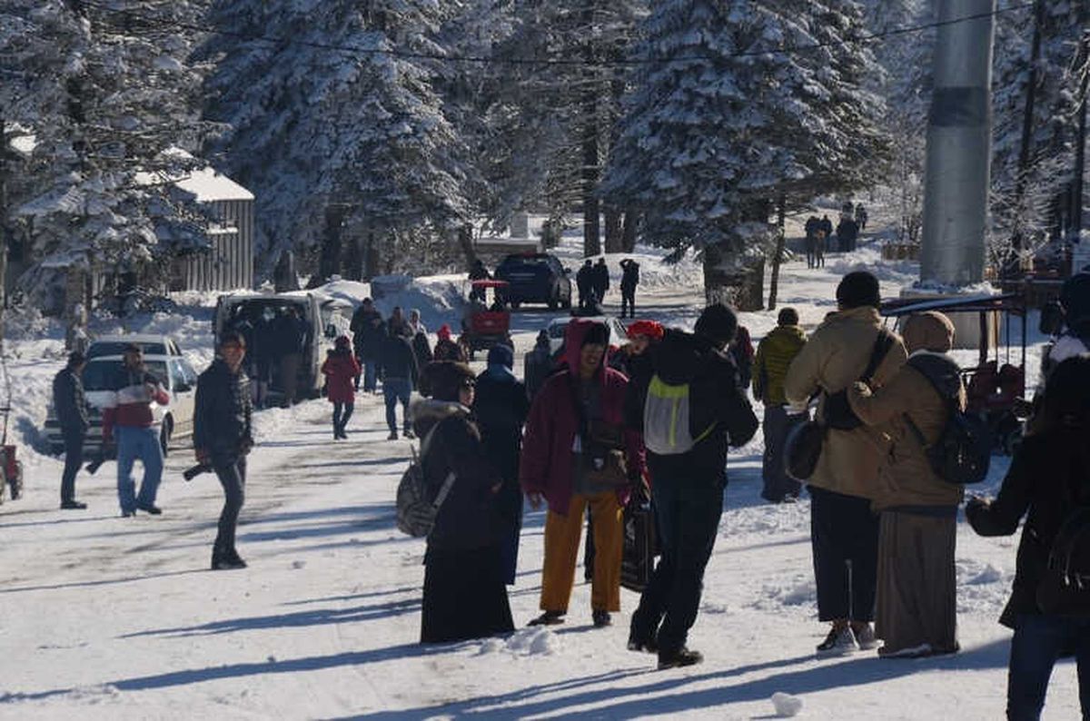 Herkes Oraya Akın Ediyor