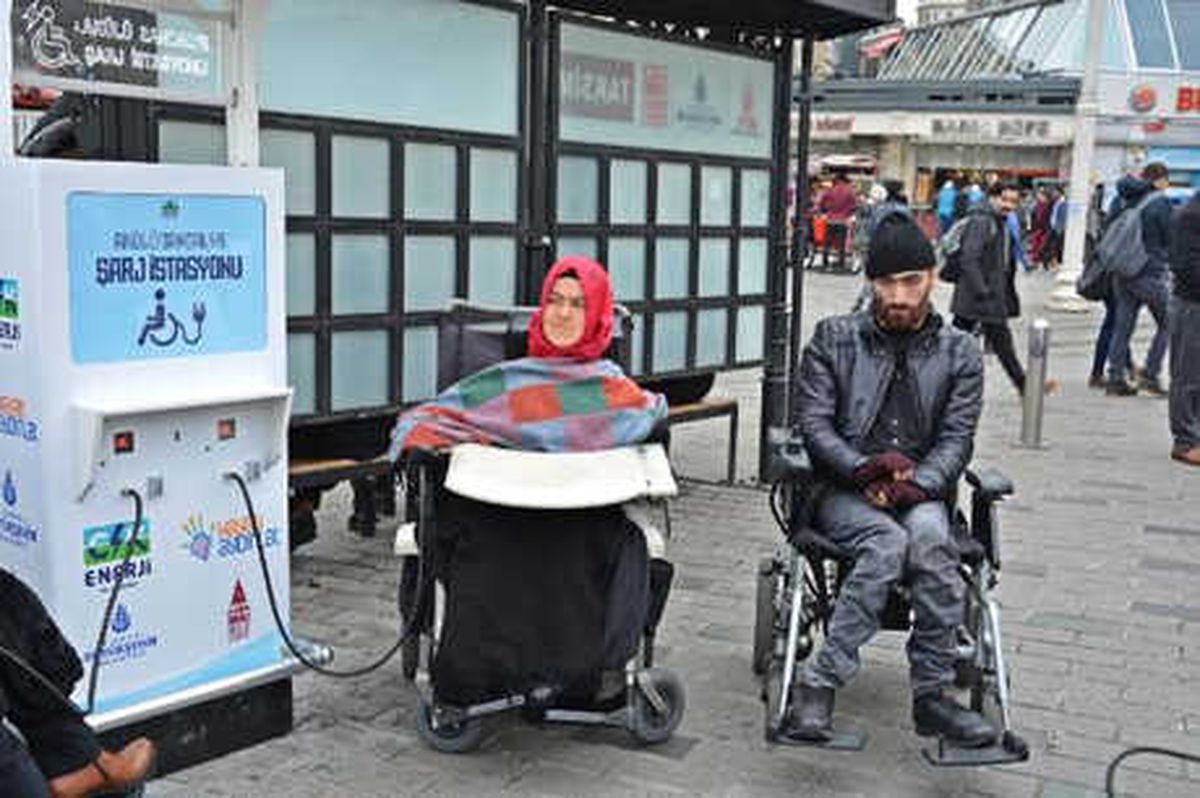 İstanbul\'un Kalbinde Engellilere Kesintisiz Enerji