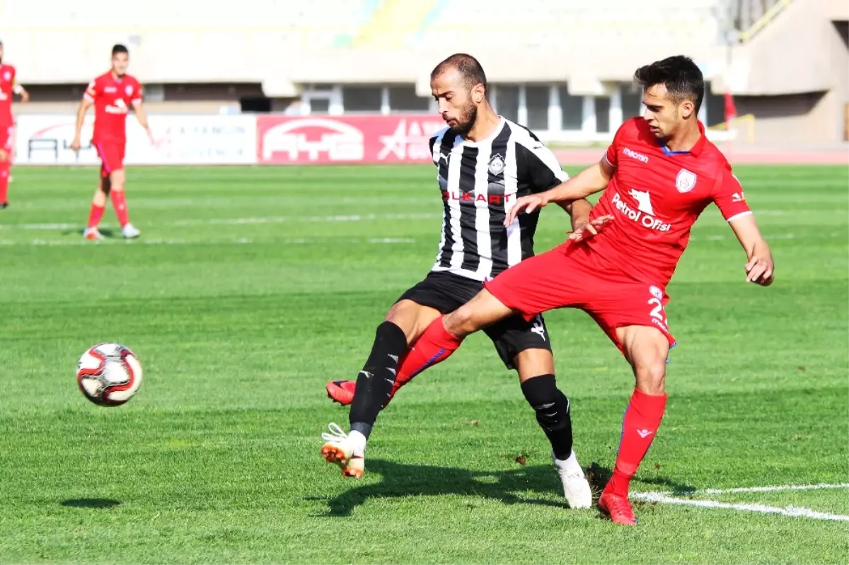 İzmir Derbisinde Altınordu, Altay\'ı 2-1 ile Geçti!