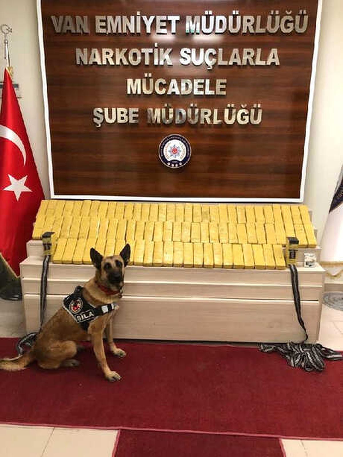 Kamyonette \'Şila\' ile Yapılan Aramada 39 Kilo Eroin Bulundu
