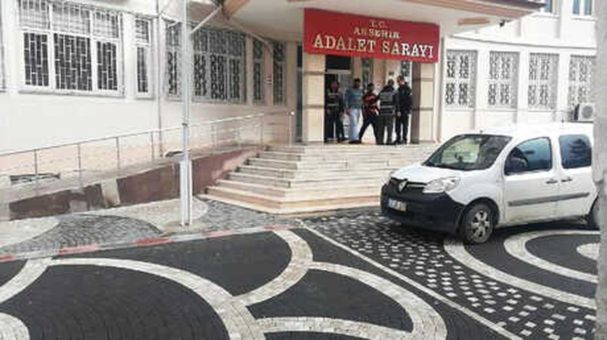 Kayınbirader Cinayeti Sanığı: Çay İçmeye Gitmiştim, Elimdeki Tüfek Ateş Aldı