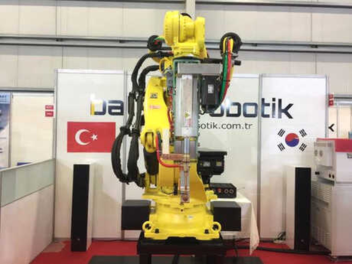 Mehter Marşı\'na Eşlik Eden Robot İlgi Odağı Oldu