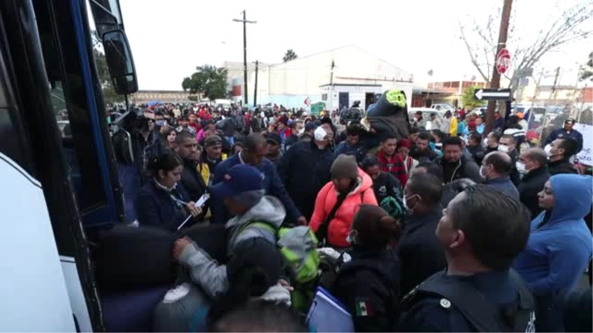 Tijuana\'ya Gelen Göçmenler Bekleyişini Sürdürüyor