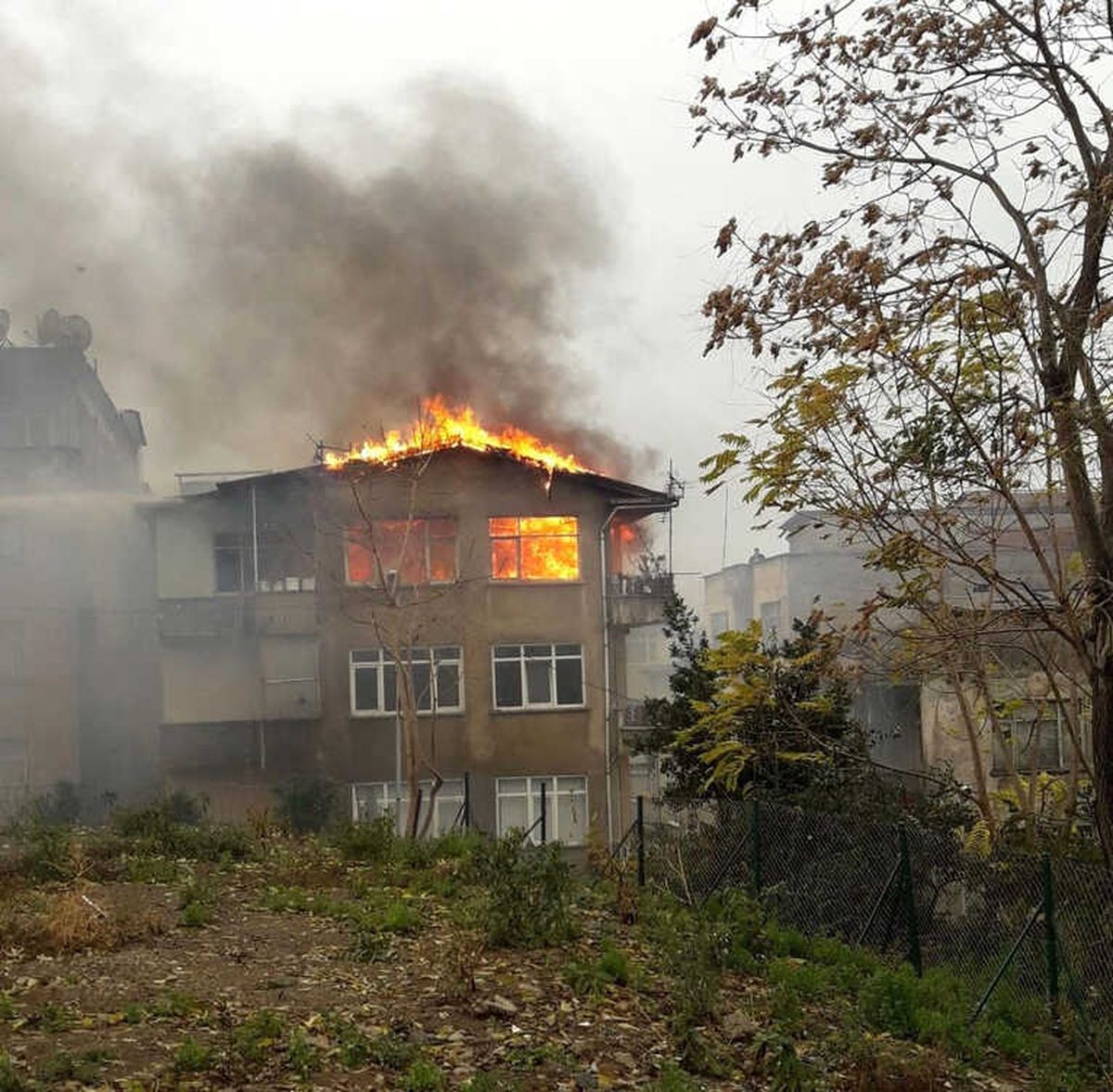 Trabzon\'da Yangın Korkuttu