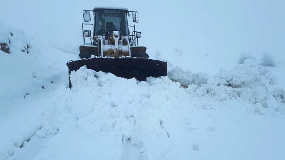 24 Köy ile 59 Mezra Yolu Ulaşıma Kapandı