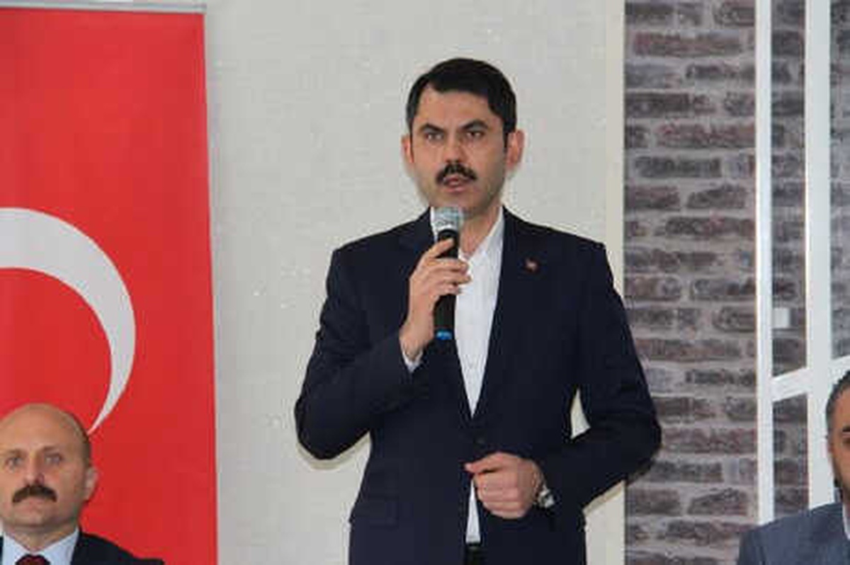 Bakan Kurum: Yeşilırmak\'ta Balıklar, Debi Düşüklüğü ve Oksijenin Azalmasından Ölüyor (2)