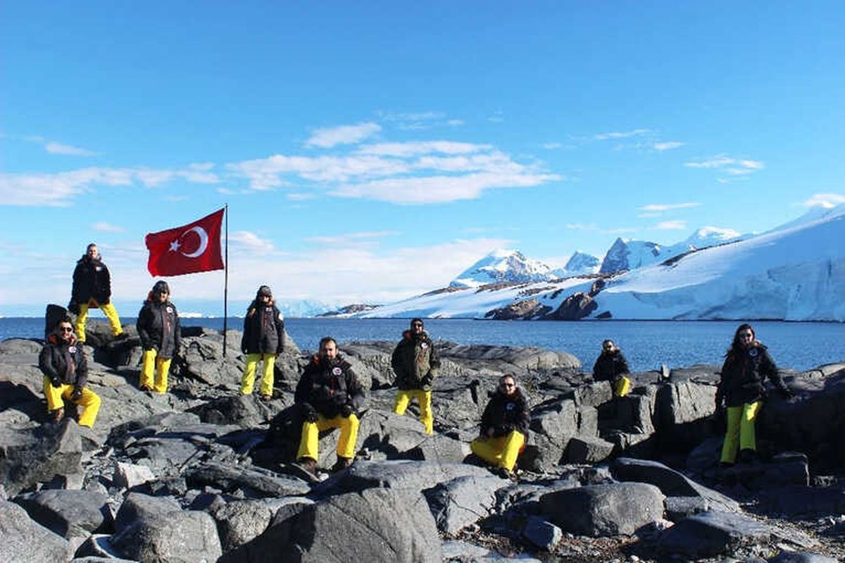 Bakan Varank: "Üçüncü Antartika Seferi 25 Ocak\'ta Başlıyor"