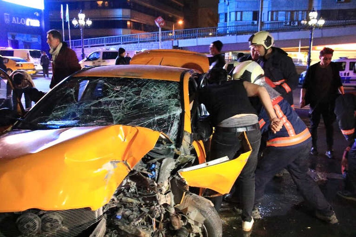 Başkentte Trafik Kazası: 3 Yaralı