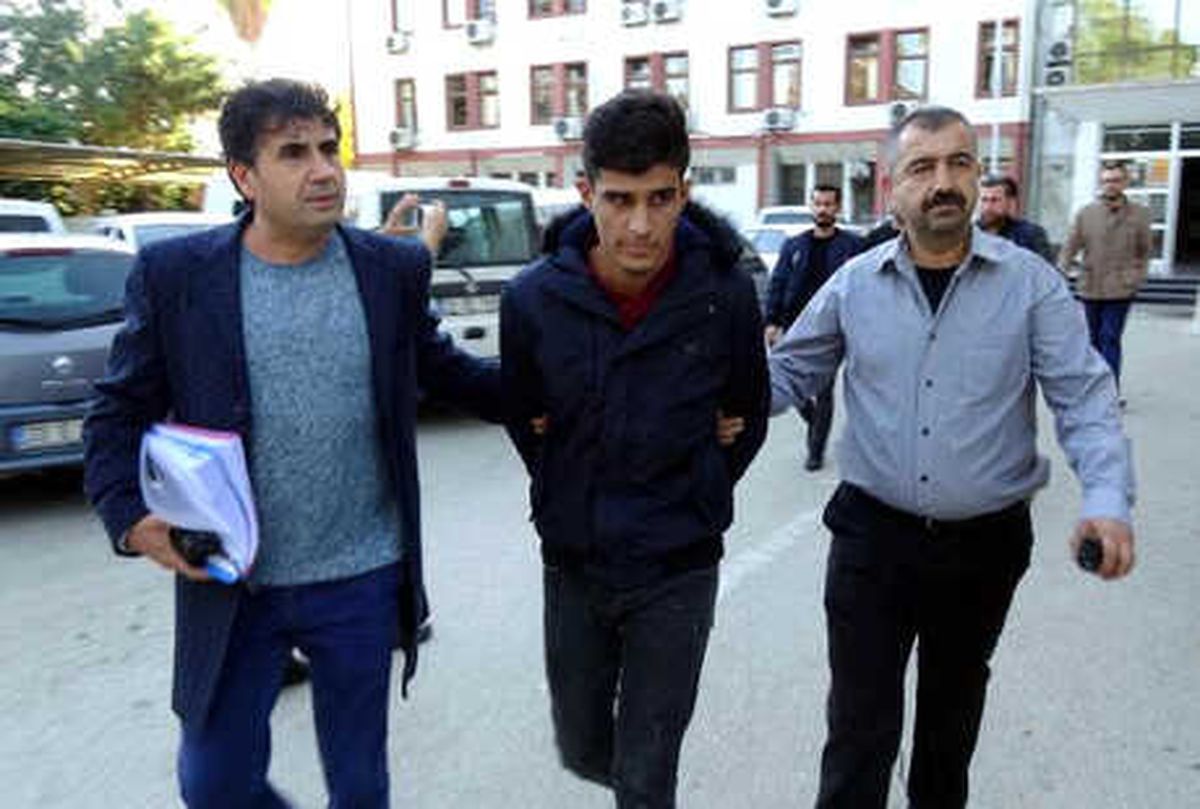 Bıçaklı Gaspçılar Tutuklandı