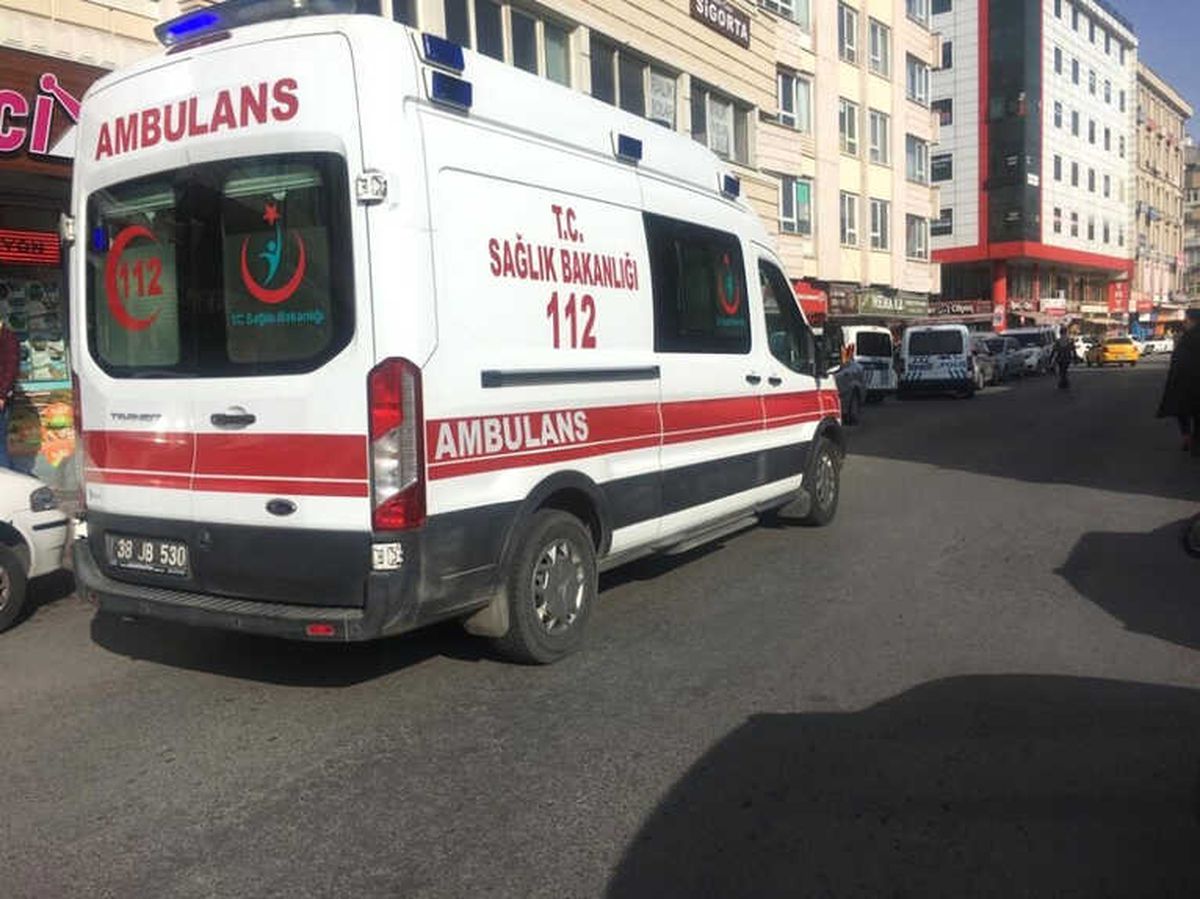 Bunalıma Giren Adam İntihar Etti