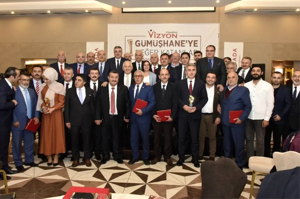 Gümüşhane\'de Ye Değer Katanlar Ödüllerini Aldı