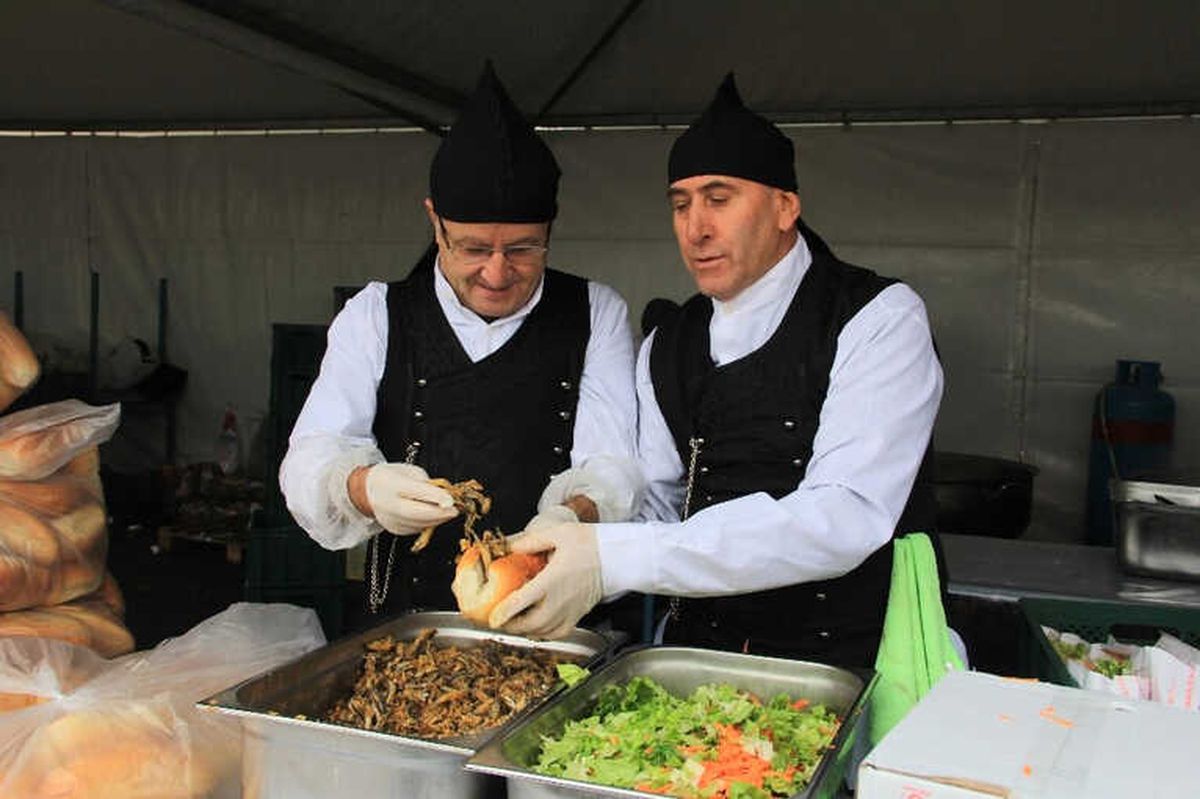 Hamsi Festivali\'nde 3 Ton Hamsi Dağıtıldı