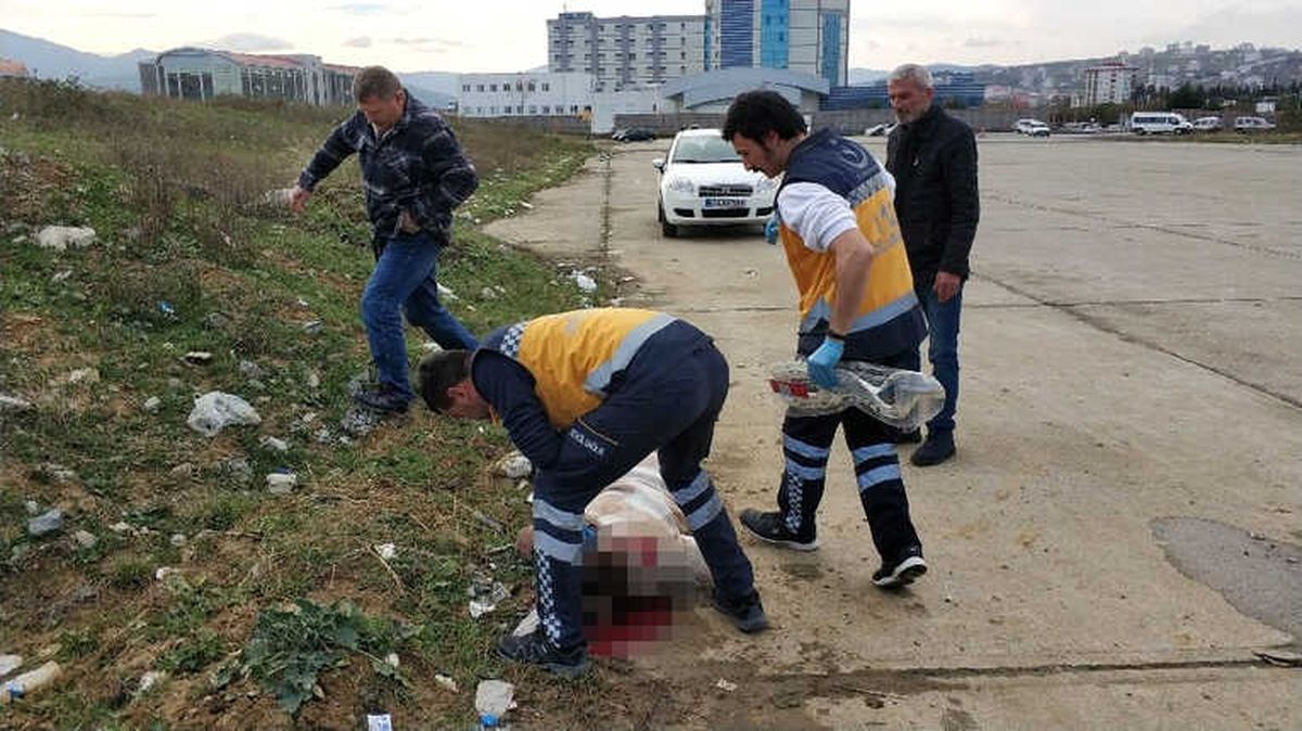 Hastane Otoparkında Boşandığı Karısını 19 Bıçak Darbesiyle Öldürdü
