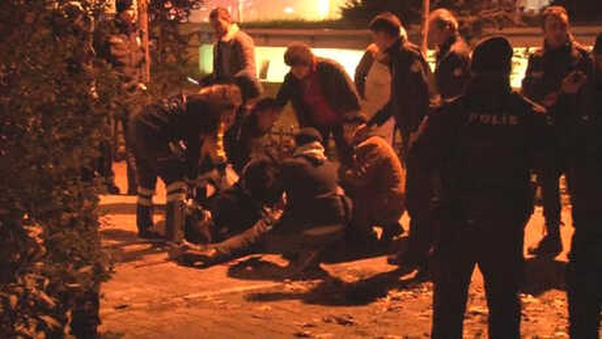 Kadıköy\'de Taciz İddiası Sonrası Kavga: 1 Ağır Yaralı