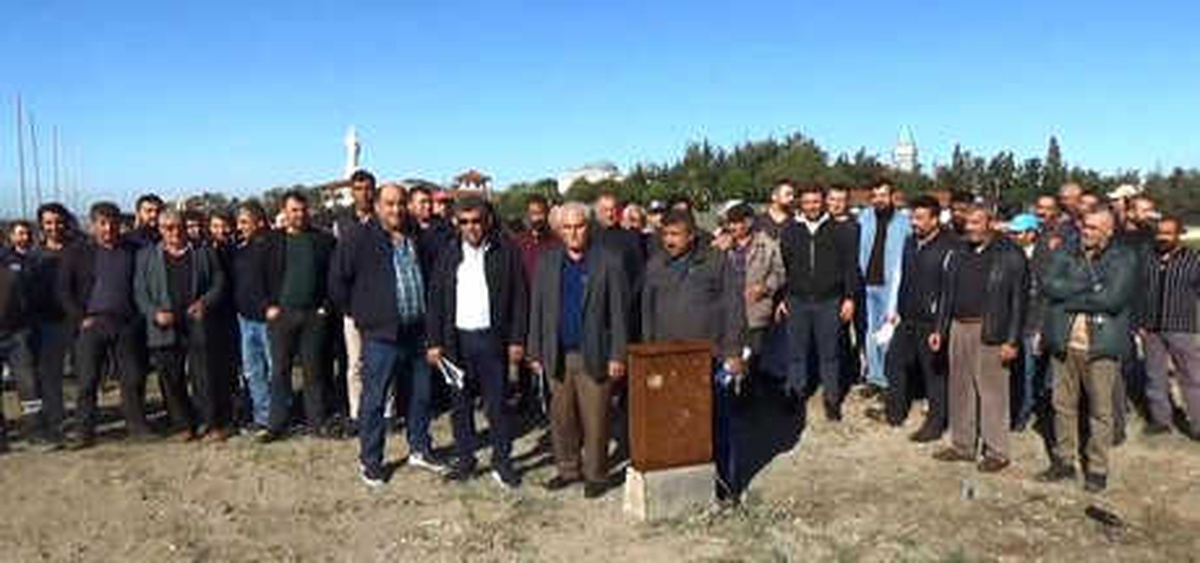 Mahalleli, 5 Yıldızlı Otelin Tesislerini Yıktı