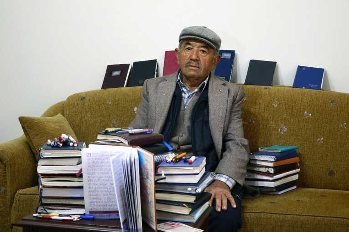 Mürsel Amcanın 52 Yıldır Tuttuğu Günlüklerde Köyün Sırları Saklı