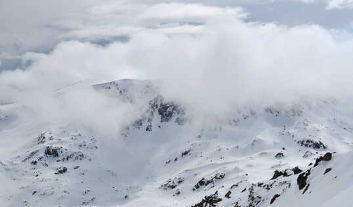 Niğde\'de bir dağcı çığ altında kaldı