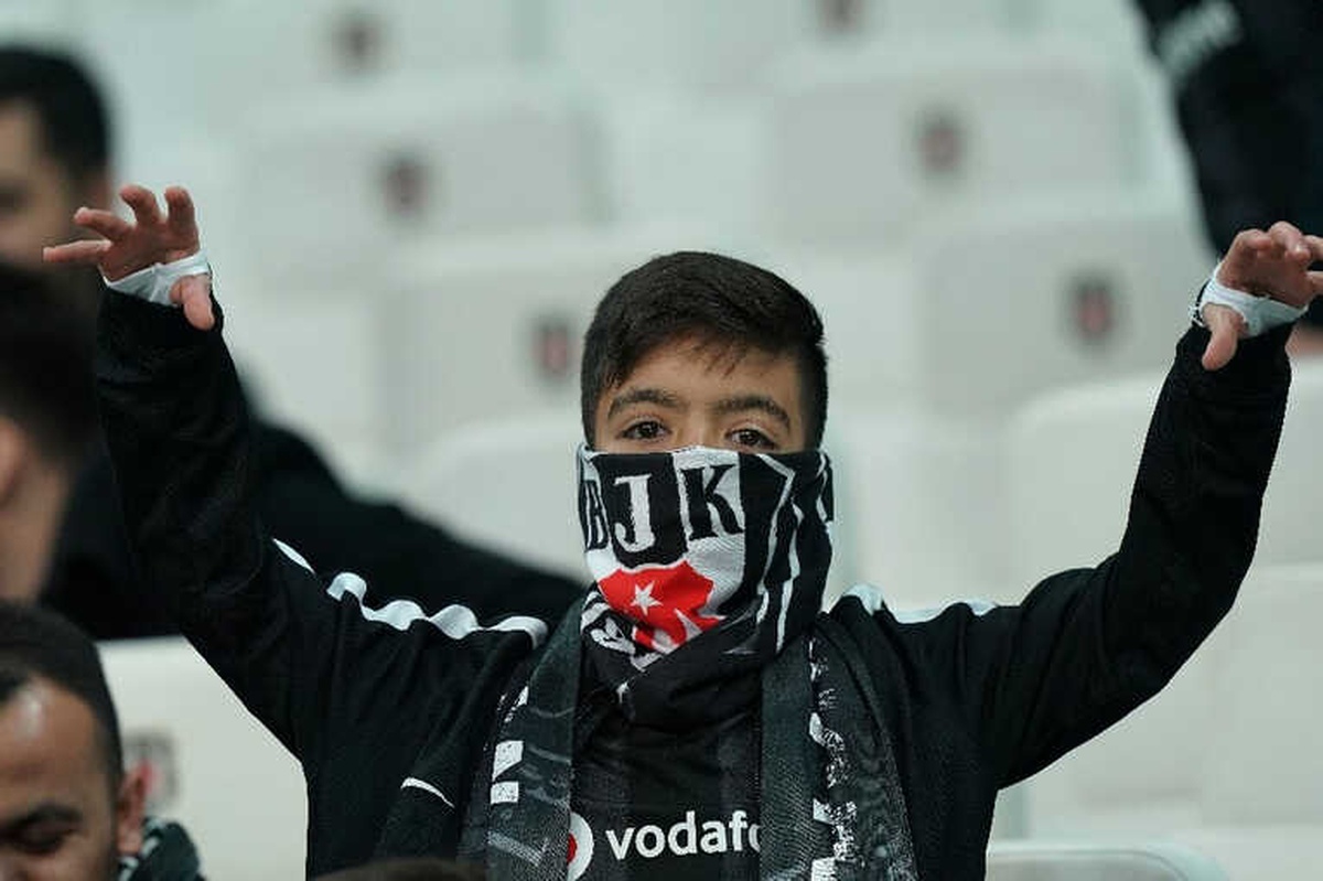 Spor Toto Süper Lig: Beşiktaş: 1 - Galatasaray: 0 (Maç Devam Ediyor)