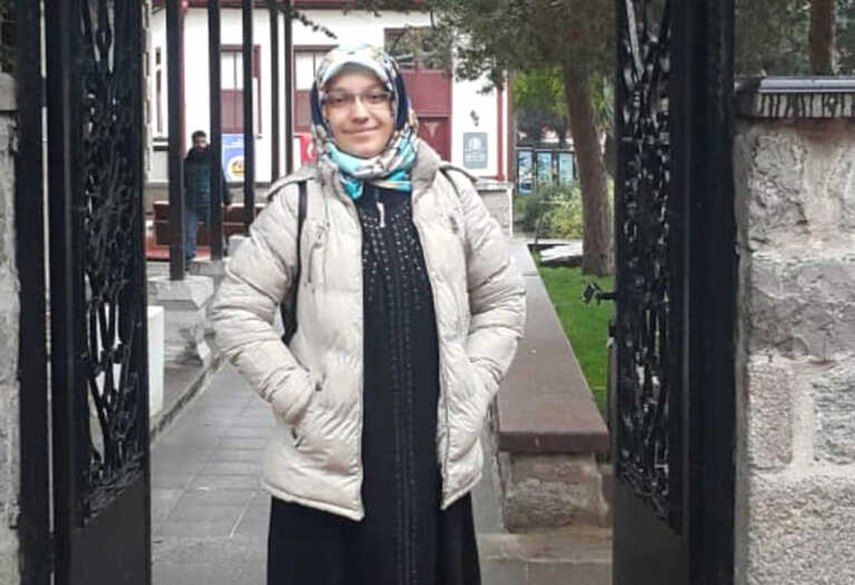 Üzerine Yıkılan Demir Kapı, Genç Kızın Sonu Oldu