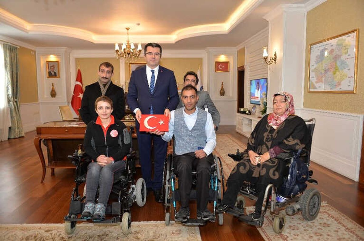 Vali Memiş\'ten "Dünya Engelliler Günü" Mesajı