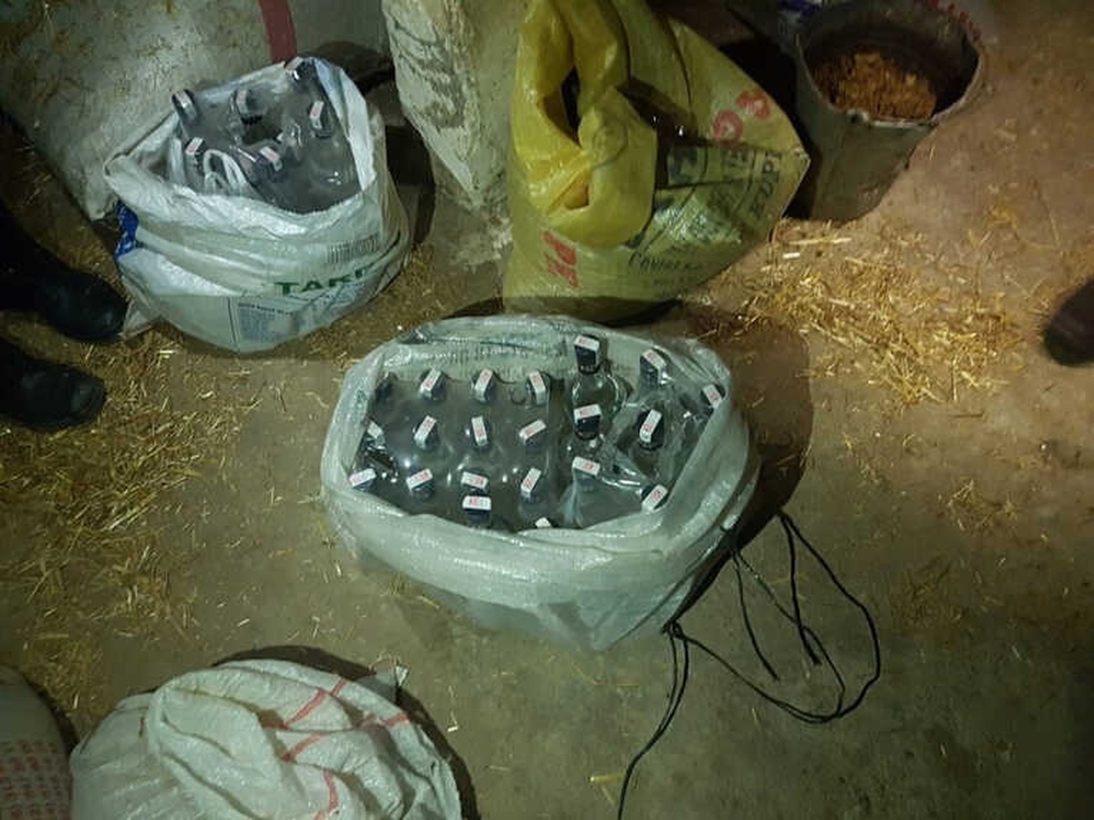 Aydın\'da Bakkaldan Hırsızlık Yapan Şahsı Jandarma Yakaladı