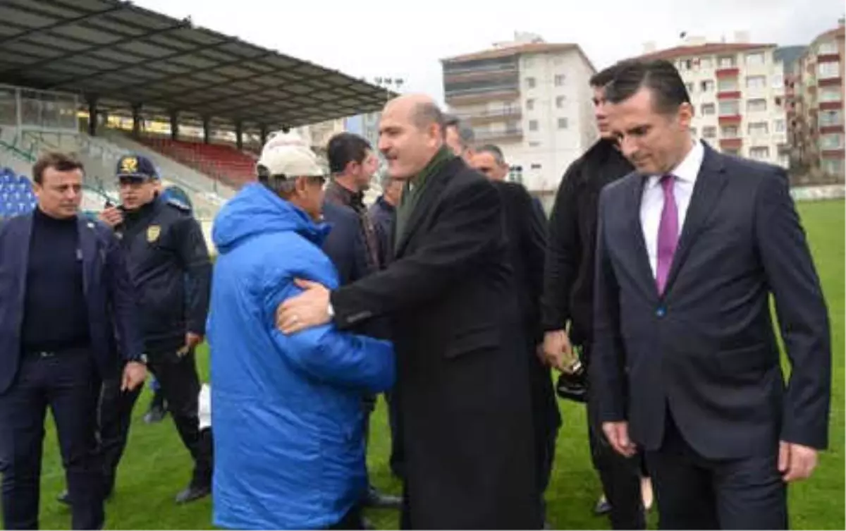 Bakan Soylu: Suriye Kaynaklı Göç Alanı, Türkiye\'nin Kılıç Üstünde Yürüdüğü Bir Alan