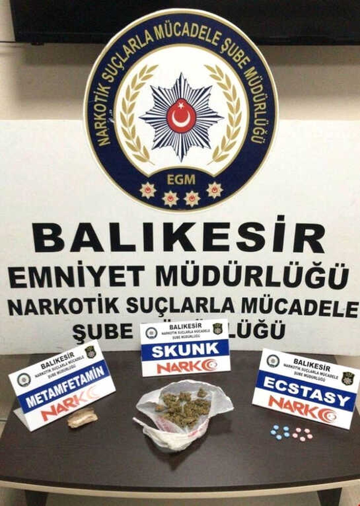 Balıkesir Polisi Uyuşturucu Tacirlerine \'Dur\' Dedi