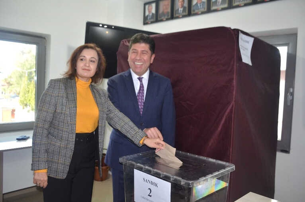 Bilecik\'te CHP\'nin Adayının Belirlenmesi İçin Temayül Yapıldı