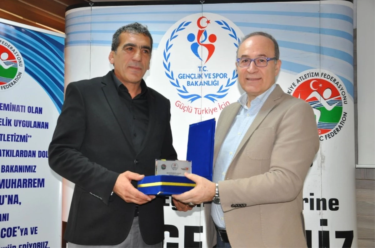 Çocuk Atletizmi Semineri Samsun\'da Yapıldı