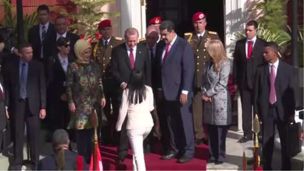 Cumhurbaşkanı Erdoğan Venezuela\'da - Karşılama Töreni (2)