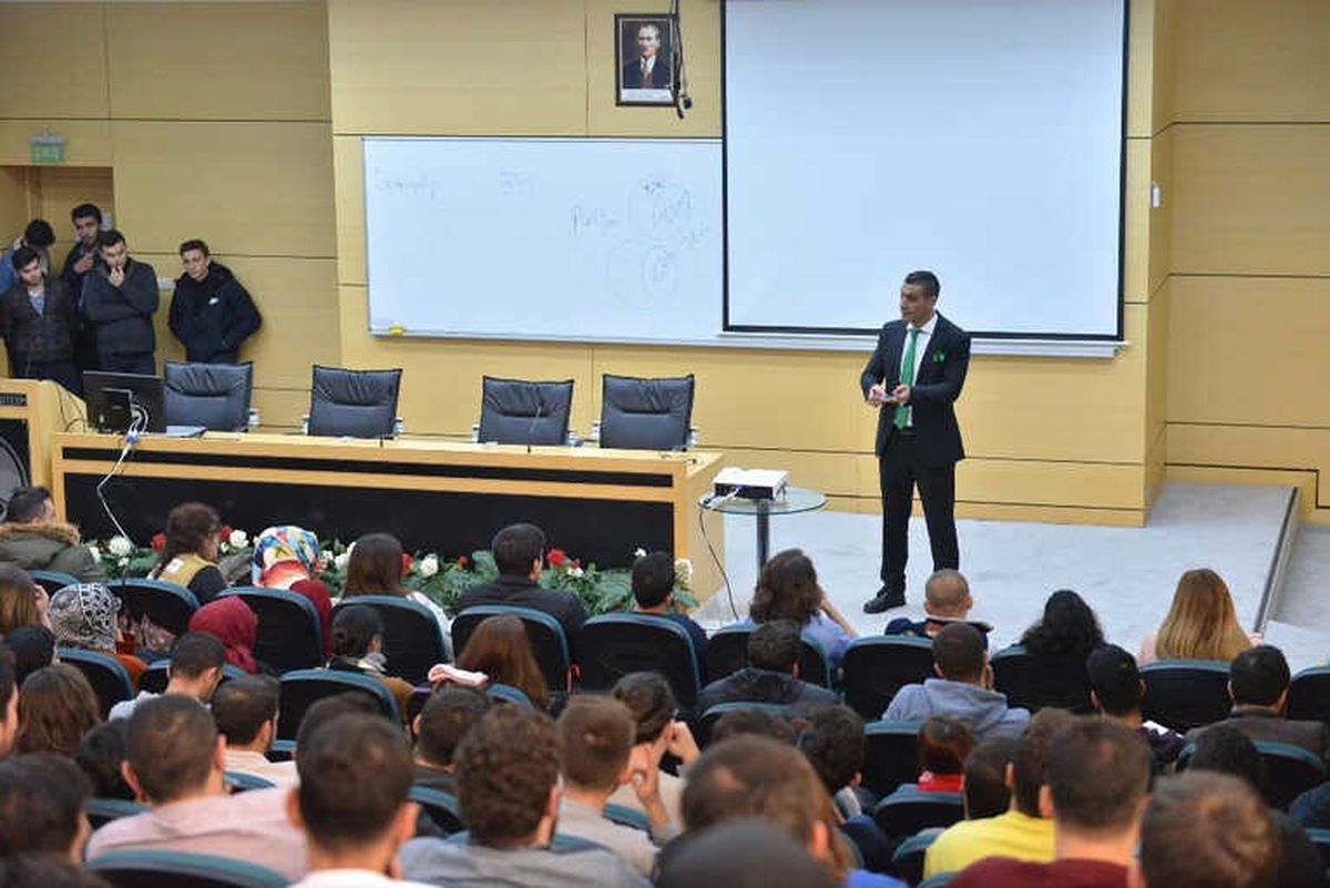 Dünya-Türkiye Ekonomisi ve Kripto Paraları" Saü\'de Konuşuldu