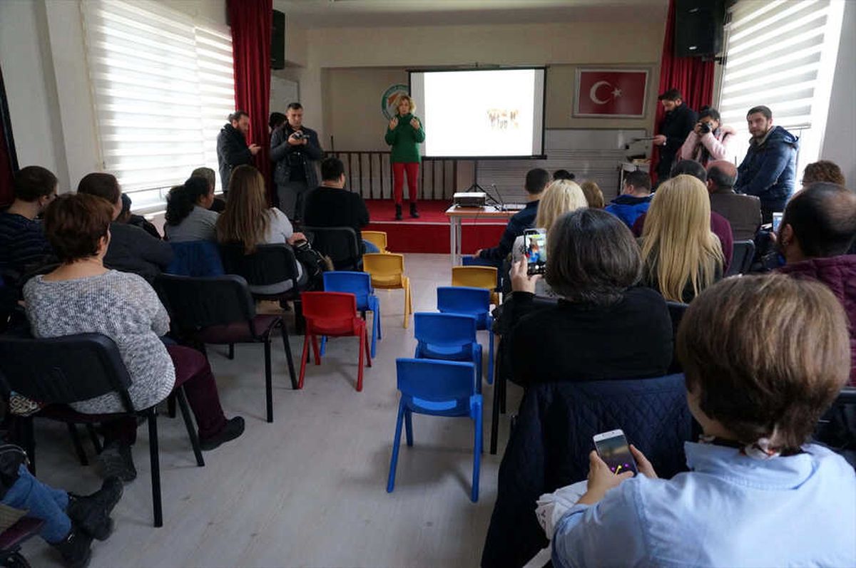 Engelli Çocuklarda Ergenlik Sorunları Sosyalleşmeyle Çözülür"