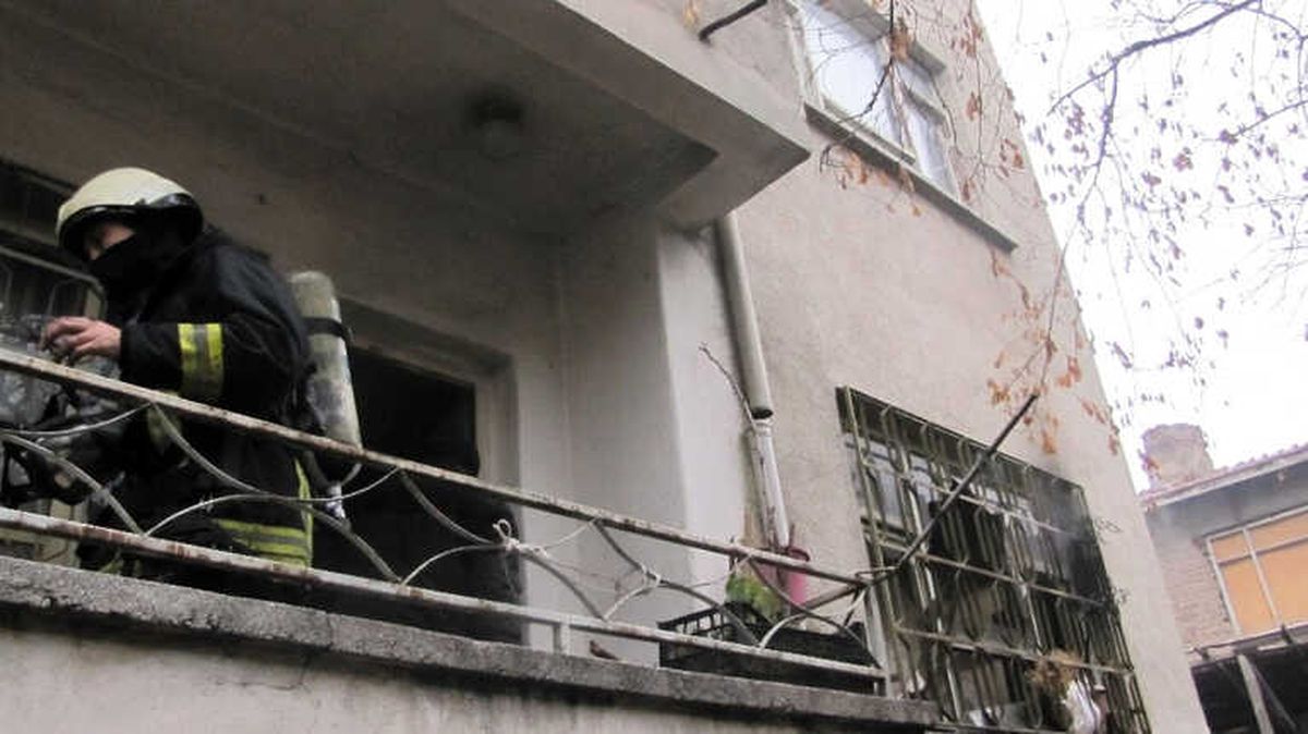 Evinde Yangın Çıkan Yaşlı Kadın Ölümden Döndü