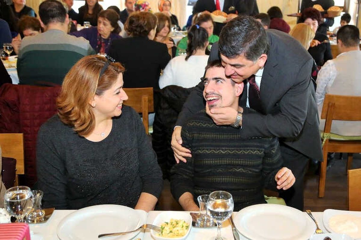 Fadıloğlu Engellilerle Kahvaltıda Buluştu