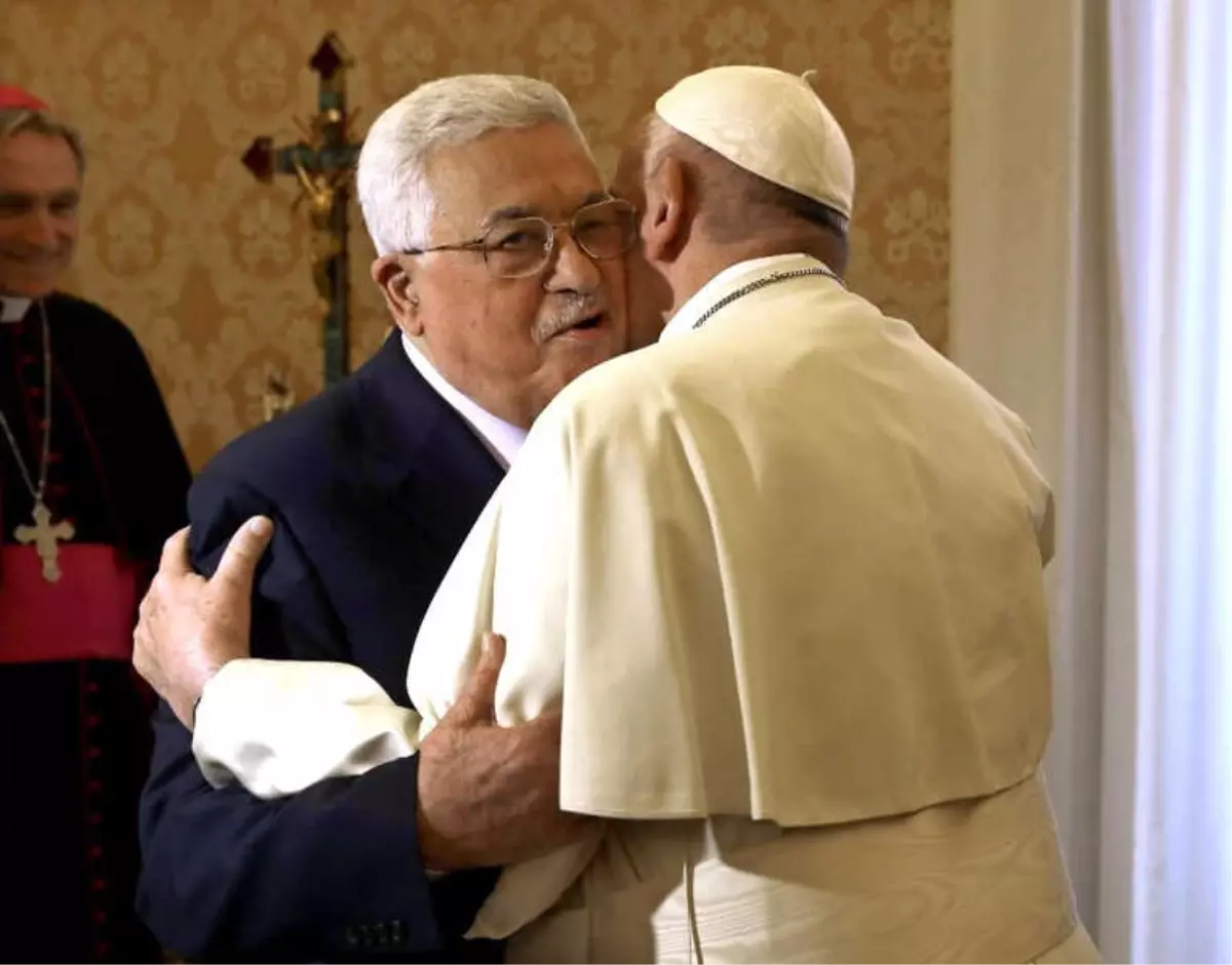 Filistin Devlet Başkanı Abbas, Papa Francis\'le Görüştü